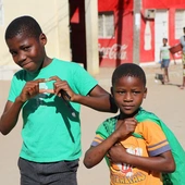 „Widać w nich radość”. Sytuacja afrykańskich dzieci oczami misjonarza