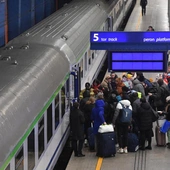 Warszawa: wolontariusze alarmują: na dworcach znów przybywa uchodźców. Potrzebna pomoc