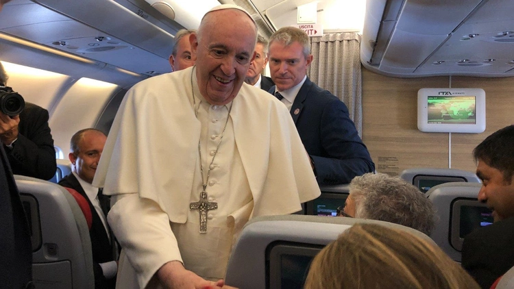 Papież w drodze do Kanady: pamiętajmy, że jest to podróż pokutna