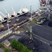 Węgla nie zabraknie dzięki zwiększeniu możliwości przeładunkowych polskich portów, zapewnia Gróbarczyk