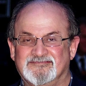 Atak na Salmana Rushdiego. Wolność słowa – między „tolerancjonizmem” a fanatyzmem