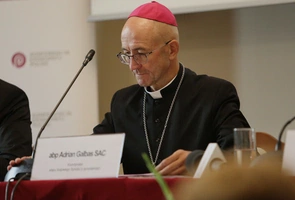 Abp Galbas o europejskim zgromadzeniu synodalnym: na tym spotkaniu wybrzmiewa wiele napięć, co znaczy, że nie jest ono teatralne