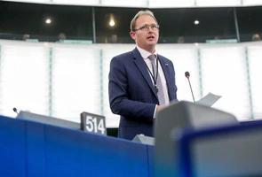 Chrześcijański europarlamentarzysta: oszczędność energii wymaga zmiany stylu życia