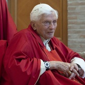 Benedykt XVI w dniu 95 urodzin