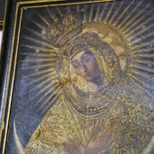 Kijów: dziękczynienie za cudowne ocalenie z pożaru wizerunku Matki Bożej Ostrobramskiej, wiernej opiekunki narodu