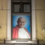 „Za pomocą kłamstwa i manipulacji starano się zniszczyć autorytet Jana Pawła II”. Zespół Wspierania Radia Maryja o skargach na TVN24