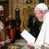 Papież o dyplomacji w służbie pokoju