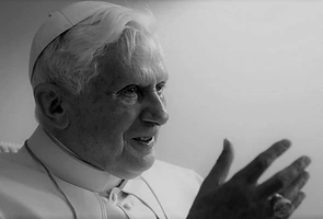 Benedykt XVI z ufnością kroczył do Domu Ojca