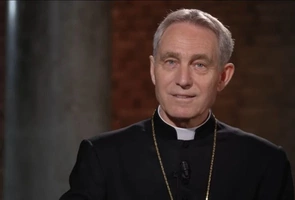 Arcybiskup Georg Gänswein