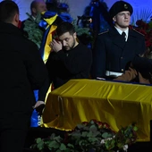 Prezydent Zełenski oddał hołd ofiarom katastrofy śmigłowca w Browarach