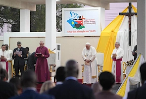 Papież na spotkaniu ekumenicznym: kto idzie za Chrystusem, wybiera pokój