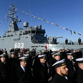 Gdynia: podniesiono banderę na ORP Mewa