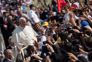 Papież złoży trzydniową wizytę na Węgrzech