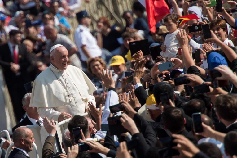 Papież złoży trzydniową wizytę na Węgrzech