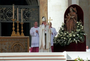 „Papież musi otwierać ramiona, aby strzec całego Ludu Bożego”. 10 lat temu odbyła się inauguracja pontyfikatu Franciszka