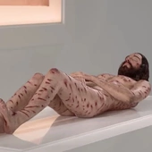 Czy tak wyglądał Jezus po śmierci? W Hiszpanii można obejrzeć hiperrealistyczną rzeźbę pokazującą postać z całunu turyńskiego