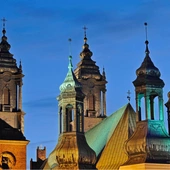 Poznań_katedra.jpg