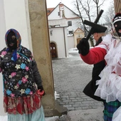 Wielkanocne tradycje w Małopolsce: Emaus i Siuda Baba