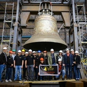 Największy dzwon kołysany na świecie – „Vox Patris” – zabrzmiał po raz pierwszy, obwieszając zmartwychwstanie