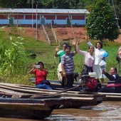 „Tam spotykałam dzisiejszych ukrzyżowanych”. Jak wygląda misja wśród rzek peruwiańskiej Amazonii?
