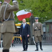 Prezydent wręczył nominacje generalskie oraz admiralską ośmiu oficerom Wojska Polskiego
