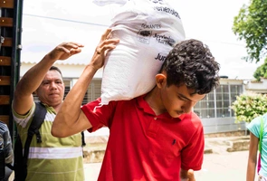 Paczka dla Wenezueli. Tysiące uchodźców otrzymają bezcenną pomoc żywnościową
