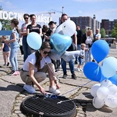 W Gdańsku wypuszczono balony w hołdzie dla zmarłego Kamilka