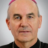 Biskup Henryk CIERESZKO