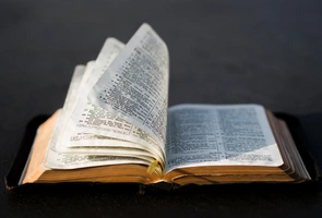 Chrześcijanie z Koei Północnej zesłani do łagrów za czytanie Biblii. W tym kraju religia jest zakazana