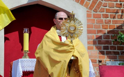 Prymas Polski: To Eucharystia dodaje nam otuchy. Nawet w najtrudniejszej drodze nie jesteśmy sami