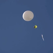Testowy balon stratosferyczny wystartował z Otwocka. Ma się wznieść ponad 20 km ponad ziemię