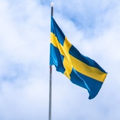 Toalety w Pakistanie wymalowane w szwedzką flagę - nie tędy droga!