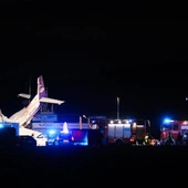 Samolot uderzył w hangar z ludźmi w środku. Zginęło 5 osób