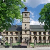 Wąchock: cysterski klasztor ponownie planem filmowym „Korony królów”