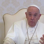 „Kościół potrzebuje ludzi młodych, by się nie zestarzeć!” Papież w sierpniu zaprasza do modlitwy za młodych z okazji ŚDM