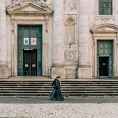 W kościelnych instytucjach w Rzymie ukrywały się tysiące osób. Odnaleziono listy nazwisk