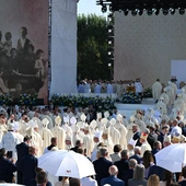 Ok. 37 tys. wiernych uczestniczyło w beatyfikacji rodziny Ulmów