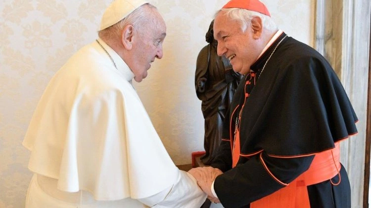 Papież Franciszek z arcybiskupem Marsylii  