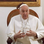 Papieska Intencja na październik – módlmy się za synod