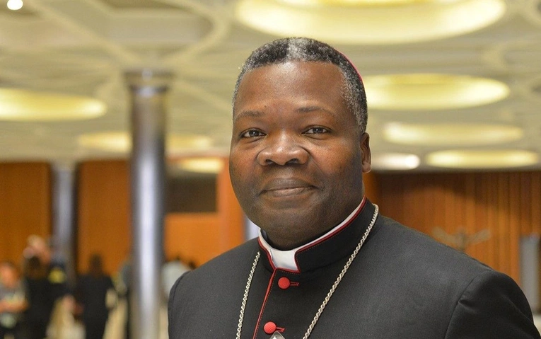 Szokujące wyznanie biskupa: masoneria korumpuje Afrykę, bez niej nie zrobisz kariery