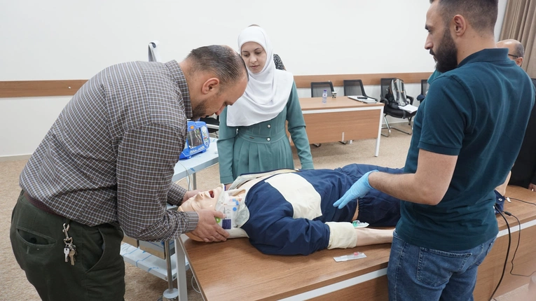 Pomimo konfliktu zbrojnego Polacy docierają z mobilnymi klinikami do mieszkańców Palestyny