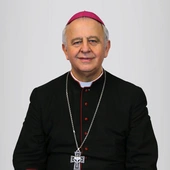 Biskup Jan PIOTROWSKI