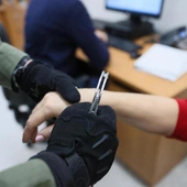 Policyjni „łowcy głów” zatrzymali Ukrainkę poszukiwaną czerwoną notą Interpolu za handel ludźmi