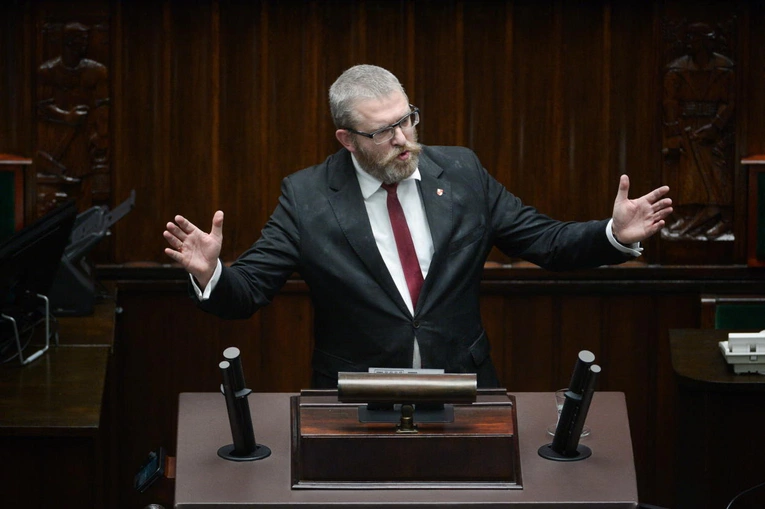 Sejm: zawiadomienie do prokuratury przeciwko Grzegorzowi Braunowi