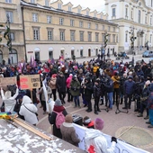 Feministki domagają się realizacji przedwyborczych obietnich. Pro-aborcyjne manifestacje w kilku miastach Polski