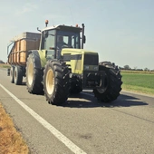 Niemieccy rolnicy przeciw zielonej transformacji. Na ulicach 100 tys. traktorów