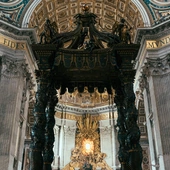 400-letni baldachim Berniniego w bazylice św. Piotra zostanie poddany renowacji