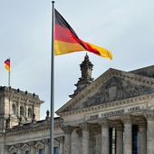 Biskupi wschodnich Niemiec ostrzegają przed populistycznymi partiami