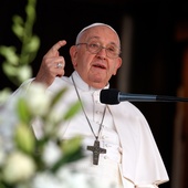 Papież o „Fiducia supplicans”: błogosławienie osób nie związków