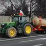 Toruń zablokowany. 140 traktorów w Krakowie, ponad 1 tys. w Poznaniu (aktualizujemy)